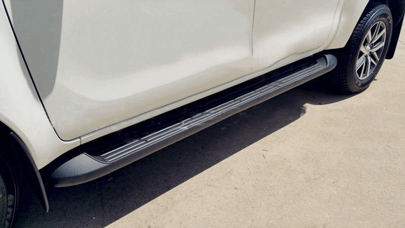 Bậc Dẫm Lên Xuống Cho Xe Toyota Hilux - Image 2